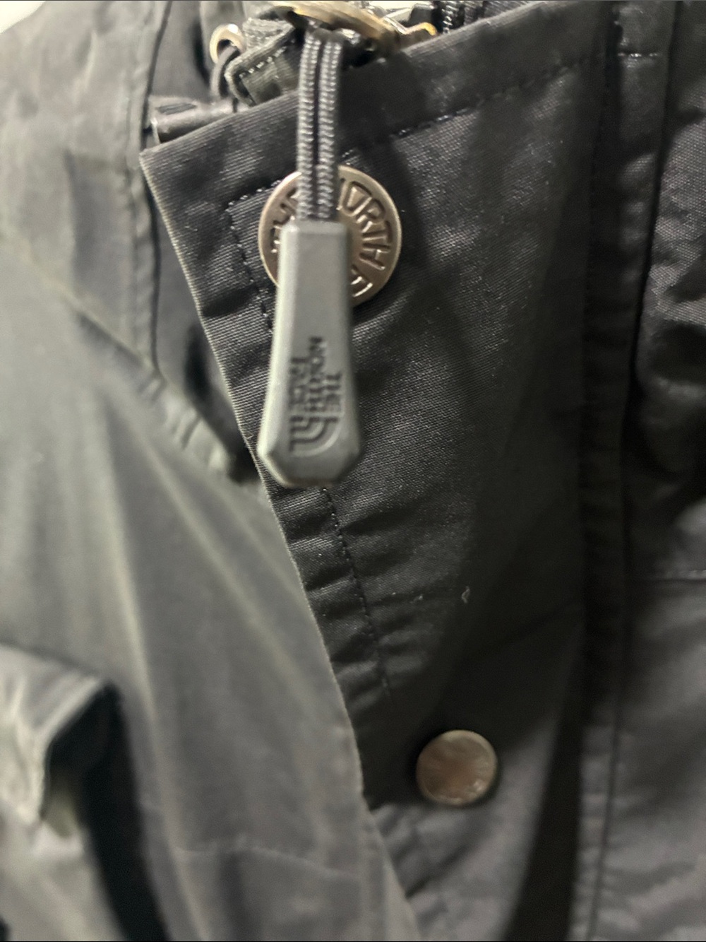 The North Face x Supreme Cargo Jacket - Picture 4 of 10